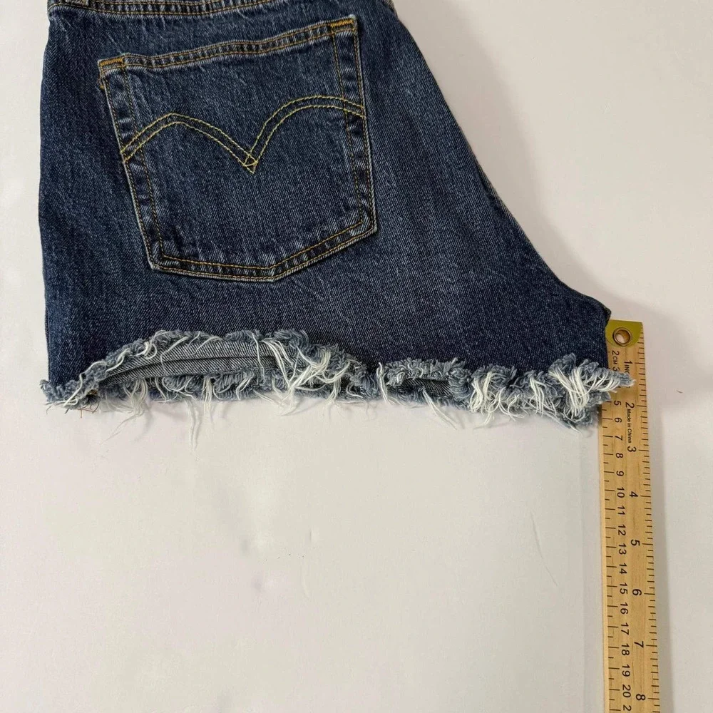 Levis 501 Original Cut Off Denim Shorts Dark Wash Distressed Button Fly Size W31